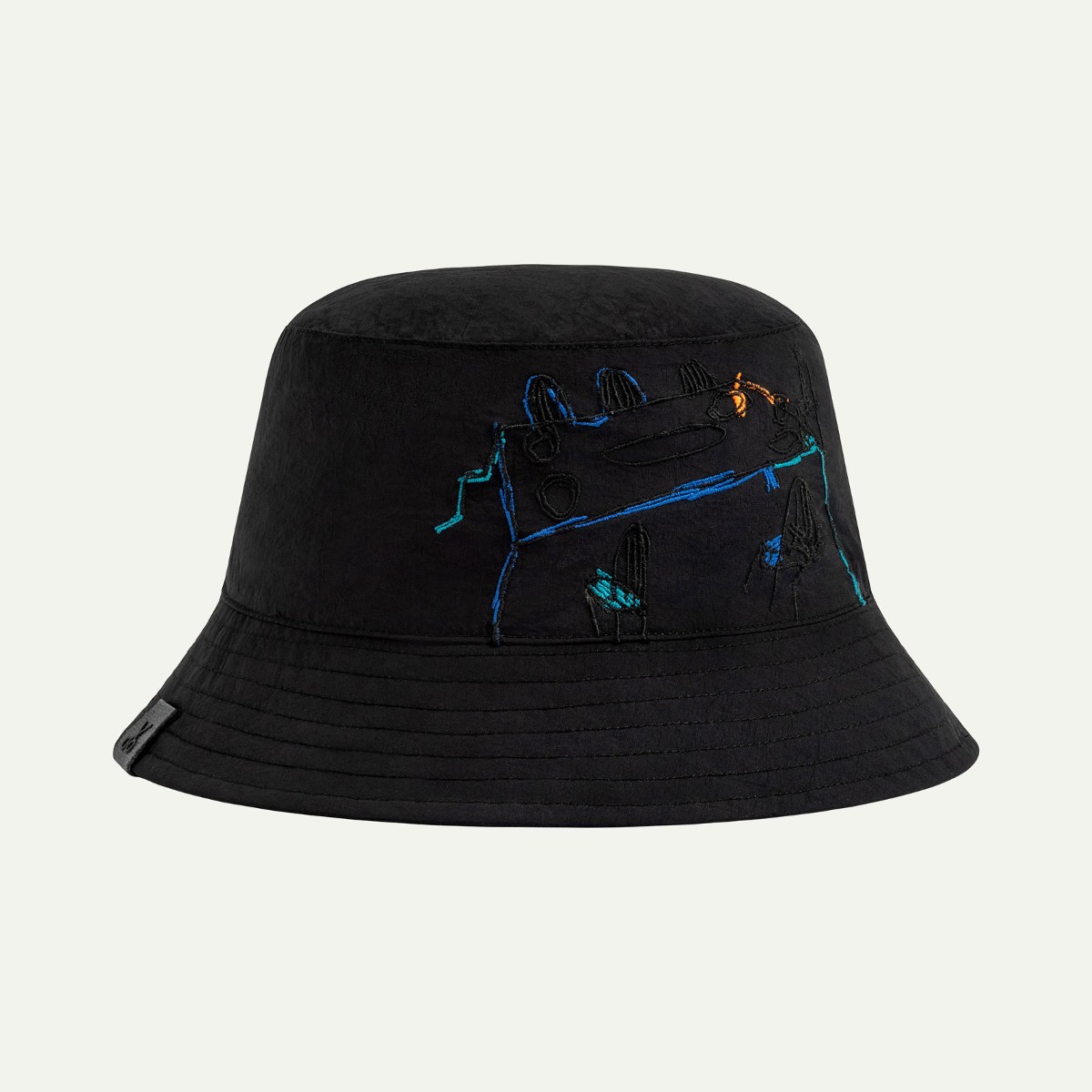 Flyen - Tar - Hat